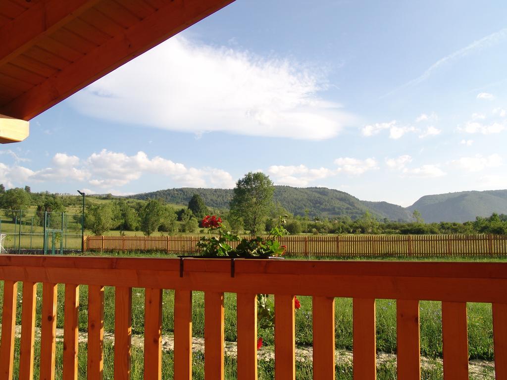 Complex Agroturistic Livada De Nuci Villa Baia de Fier Eksteriør billede